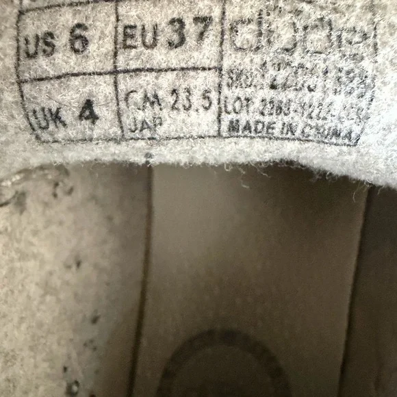 Hey Dude Patterned Slippers - Cream and Brown - Picture 5 of 5